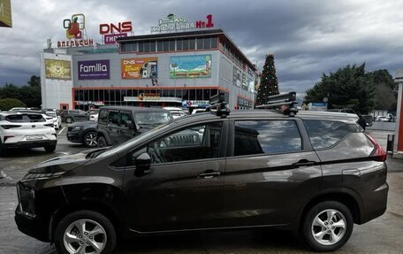Mitsubishi Xpander, 2023 год, 2 600 000 рублей, 3 фотография