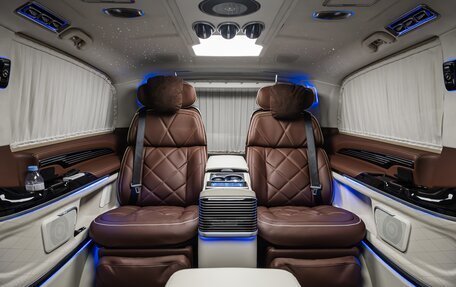 Mercedes-Benz V-Класс, 2024 год, 32 880 000 рублей, 3 фотография