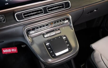 Mercedes-Benz V-Класс, 2024 год, 32 880 000 рублей, 27 фотография