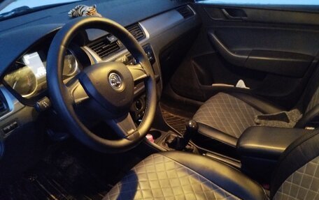 Skoda Rapid I, 2015 год, 600 000 рублей, 3 фотография