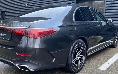 Mercedes-Benz E-Класс, 2024 год, 8 300 000 рублей, 4 фотография