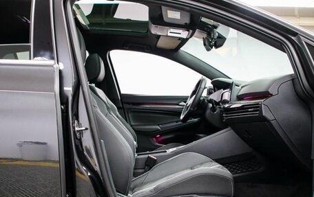 Volkswagen Golf VIII, 2022 год, 1 650 000 рублей, 8 фотография