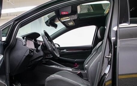 Volkswagen Golf VIII, 2022 год, 1 650 000 рублей, 7 фотография