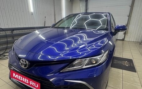 Toyota Camry, 2021 год, 3 500 000 рублей, 9 фотография