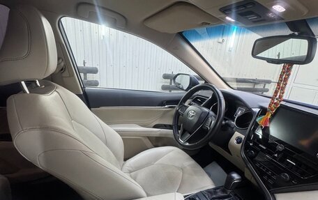 Toyota Camry, 2021 год, 3 500 000 рублей, 13 фотография