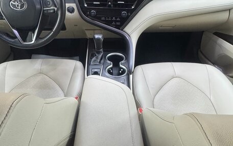 Toyota Camry, 2021 год, 3 500 000 рублей, 20 фотография