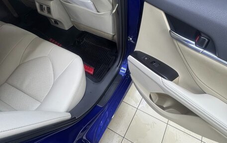 Toyota Camry, 2021 год, 3 500 000 рублей, 22 фотография