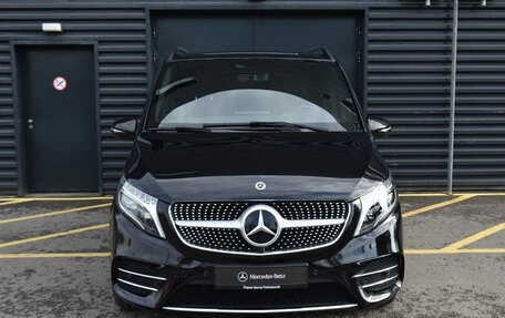 Mercedes-Benz V-Класс, 2023 год, 7 950 000 рублей, 4 фотография