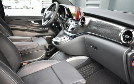 Mercedes-Benz V-Класс, 2023 год, 7 950 000 рублей, 10 фотография