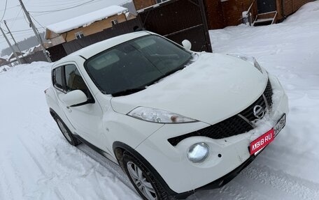 Nissan Juke II, 2011 год, 910 000 рублей, 2 фотография