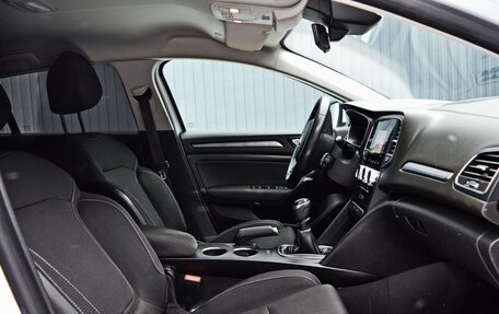 Renault Megane IV, 2022 год, 1 775 000 рублей, 9 фотография