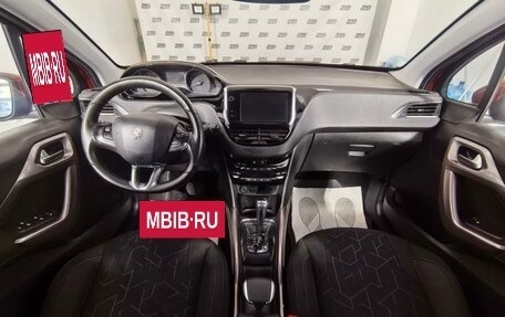 Peugeot 2008 II, 2016 год, 999 000 рублей, 10 фотография