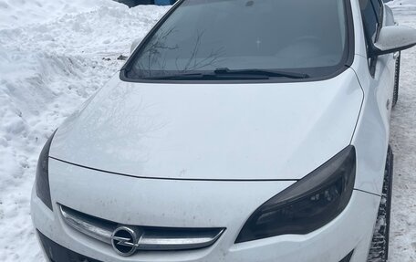 Opel Astra J, 2014 год, 1 000 000 рублей, 2 фотография