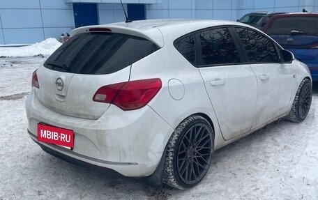 Opel Astra J, 2014 год, 1 000 000 рублей, 4 фотография
