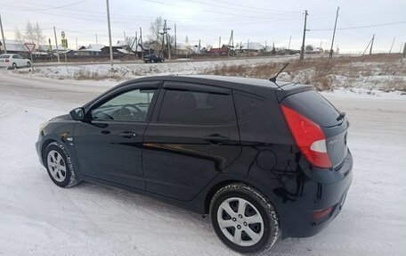 Hyundai Solaris II рестайлинг, 2014 год, 800 000 рублей, 5 фотография