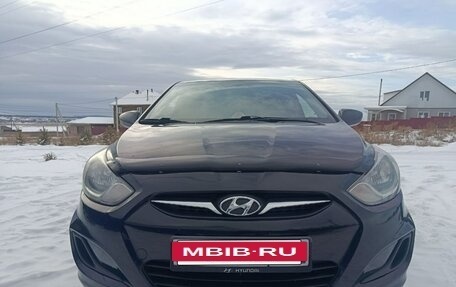 Hyundai Solaris II рестайлинг, 2014 год, 800 000 рублей, 10 фотография