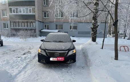 Toyota Camry, 2012 год, 1 350 000 рублей, 6 фотография