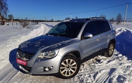 Volkswagen Tiguan I, 2010 год, 900 000 рублей, 1 фотография