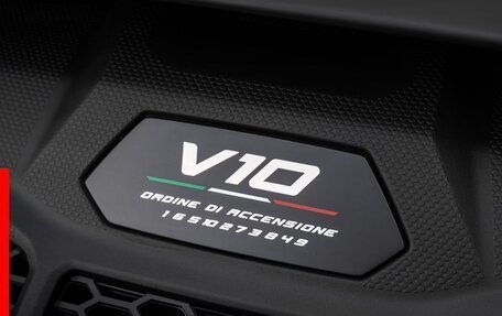 Lamborghini Huracán, 2024 год, 550 000 рублей, 9 фотография