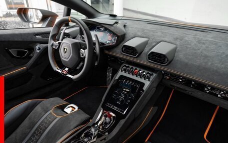 Lamborghini Huracán, 2024 год, 550 000 рублей, 15 фотография