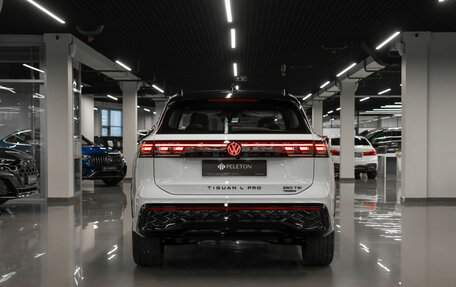 Volkswagen Tiguan, 2025 год, 4 855 000 рублей, 6 фотография