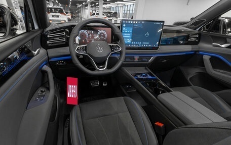 Volkswagen Tiguan, 2025 год, 4 855 000 рублей, 7 фотография