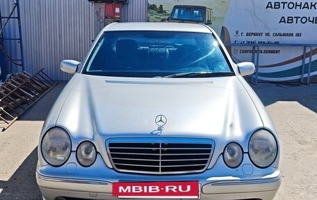 Mercedes-Benz E-Класс, 2000 год, 980 000 рублей, 3 фотография