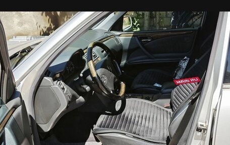 Mercedes-Benz E-Класс, 2000 год, 980 000 рублей, 17 фотография