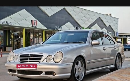 Mercedes-Benz E-Класс, 2000 год, 980 000 рублей, 32 фотография