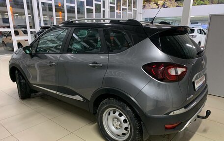 Renault Kaptur I рестайлинг, 2017 год, 1 618 000 рублей, 6 фотография