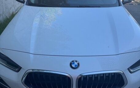 BMW X2, 2018 год, 2 750 000 рублей, 13 фотография