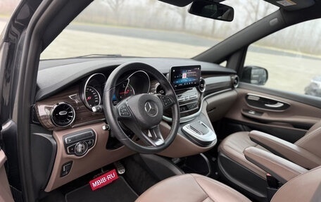 Mercedes-Benz V-Класс, 2023 год, 7 950 000 рублей, 6 фотография