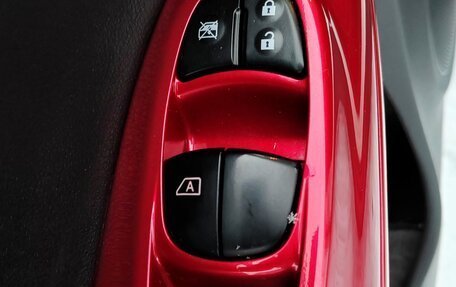 Nissan Juke II, 2012 год, 700 000 рублей, 11 фотография