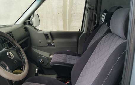 Volkswagen Multivan T4, 2001 год, 1 600 000 рублей, 5 фотография