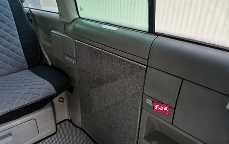 Volkswagen Multivan T4, 2001 год, 1 600 000 рублей, 4 фотография