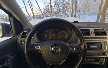 Volkswagen Polo VI (EU Market), 2016 год, 970 000 рублей, 17 фотография