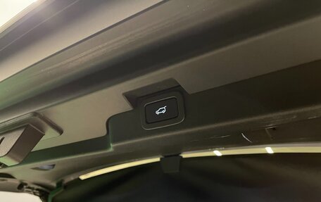 Land Rover Discovery IV, 2017 год, 3 900 000 рублей, 30 фотография