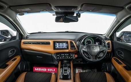 Honda Vezel, 2018 год, 1 850 000 рублей, 8 фотография