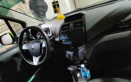 Chevrolet Spark III, 2014 год, 700 000 рублей, 10 фотография