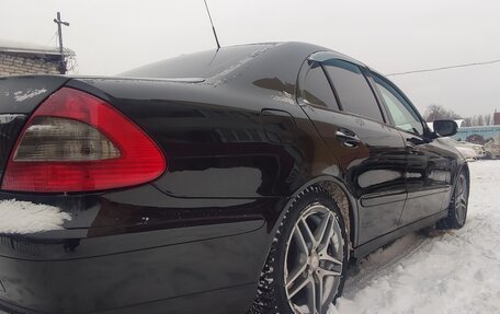 Mercedes-Benz E-Класс, 2007 год, 880 000 рублей, 4 фотография