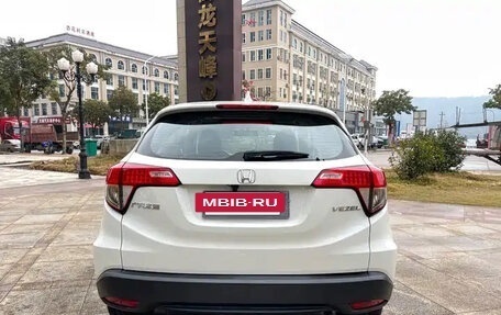 Honda Vezel, 2022 год, 1 650 007 рублей, 5 фотография