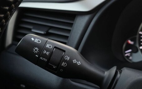 Lexus RX IV рестайлинг, 2017 год, 3 300 000 рублей, 17 фотография