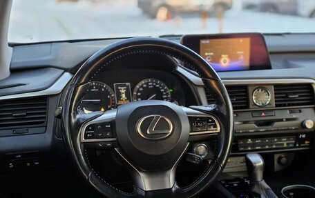 Lexus RX IV рестайлинг, 2017 год, 3 300 000 рублей, 14 фотография