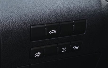 Lexus RX IV рестайлинг, 2017 год, 3 300 000 рублей, 23 фотография