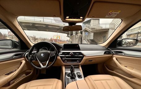 BMW 5 серия, 2018 год, 3 350 000 рублей, 17 фотография