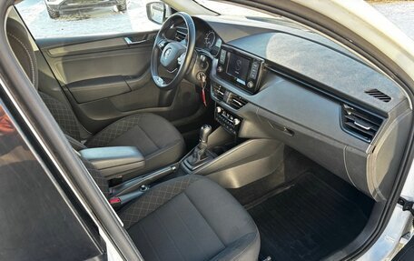 Skoda Rapid II, 2020 год, 1 477 000 рублей, 10 фотография