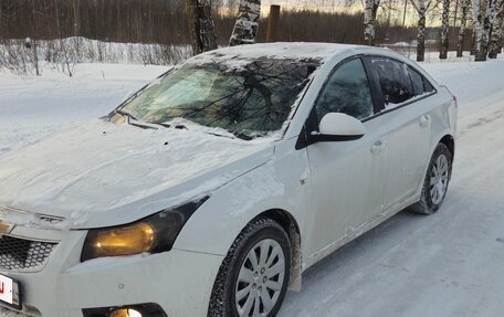 Chevrolet Cruze II, 2010 год, 600 000 рублей, 1 фотография