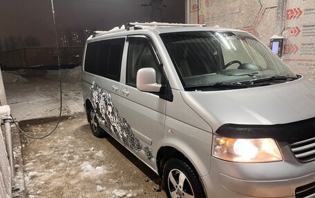 Volkswagen Multivan T5, 2008 год, 1 550 000 рублей, 3 фотография