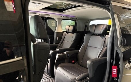 Toyota Alphard III, 2020 год, 6 250 000 рублей, 25 фотография