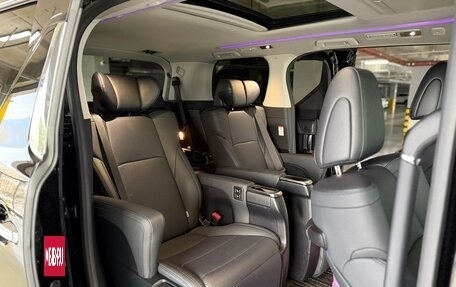 Toyota Alphard III, 2020 год, 6 250 000 рублей, 33 фотография